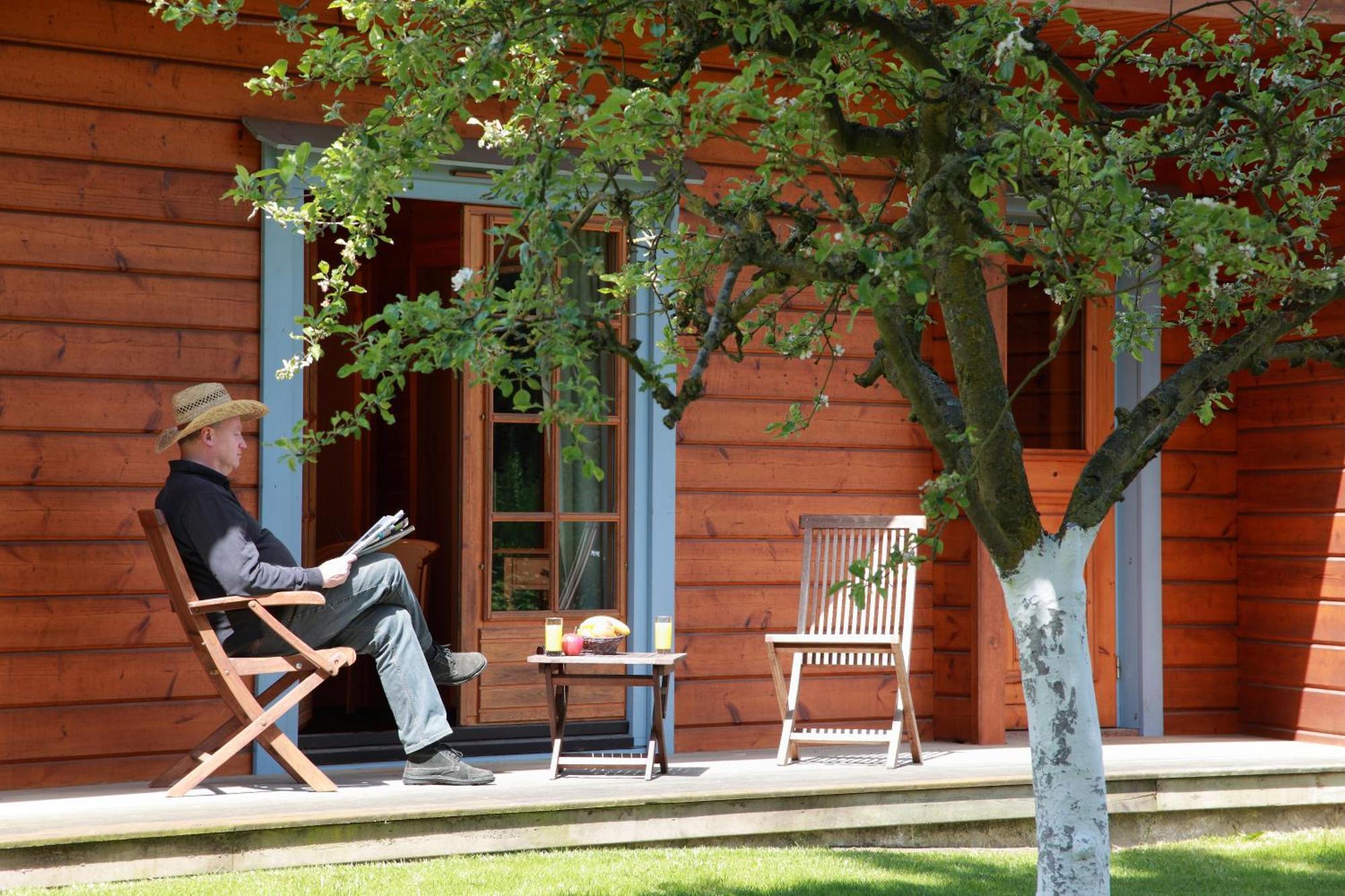 Logis - Hotel & Restaurant Les Trois Fontaines Marconne Exteriör bild