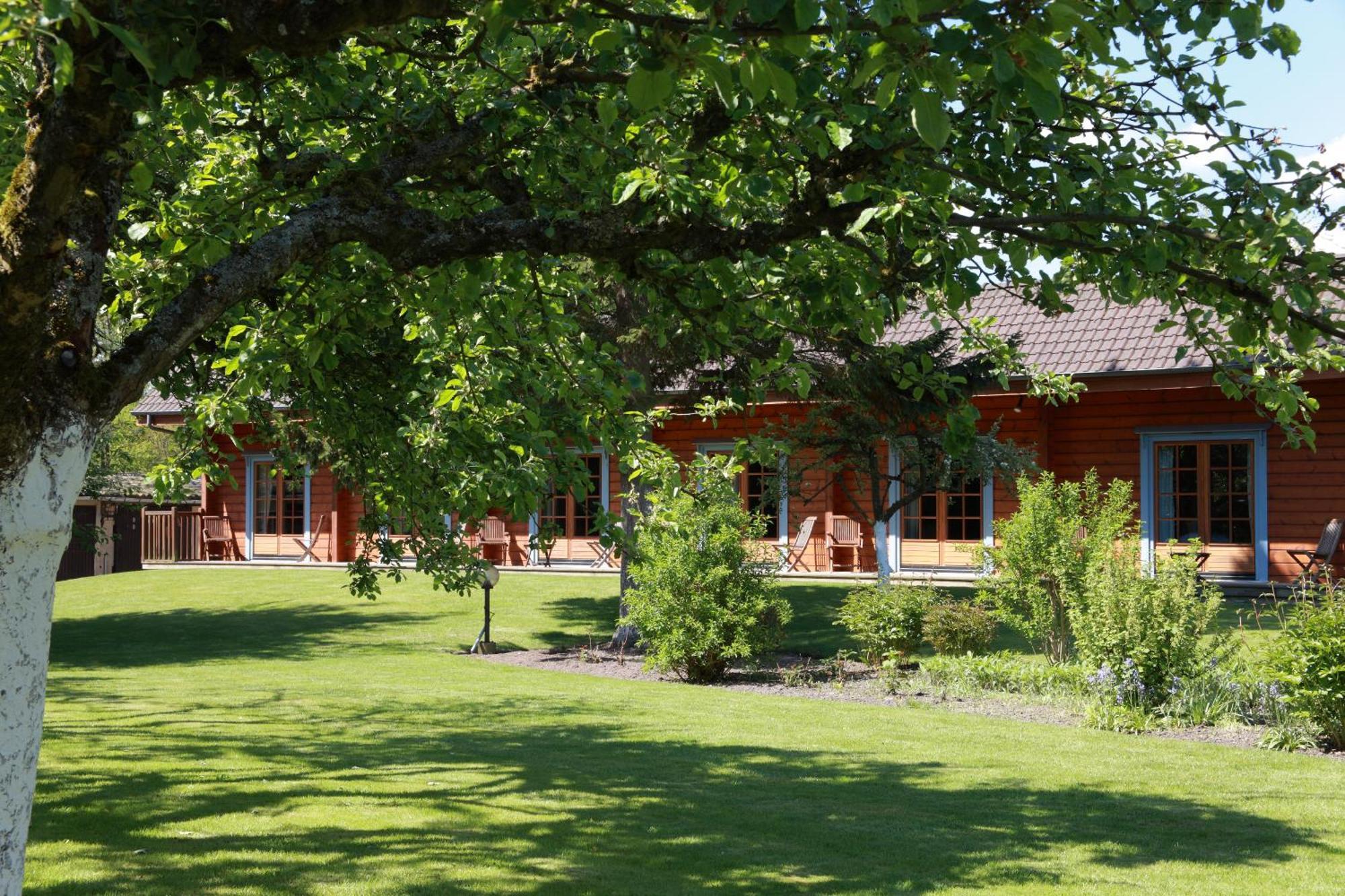 Logis - Hotel & Restaurant Les Trois Fontaines Marconne Exteriör bild